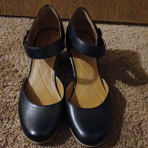 Easy Spirit Shoes - Easy Spirit Black Mary Jane Heels Genuine Leather